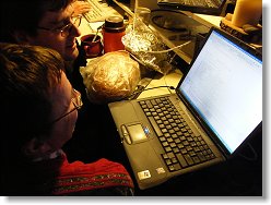 Pavel upgraduje během provozu firmware