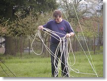 Použití maxidlouhé prodlužky přináší úskalí - rádo se to zamotává, ale Marten si s tím poradí