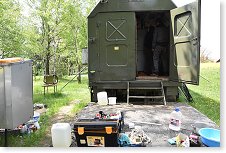 Vystěhované věci se dostaly do péče Ivy a Romči