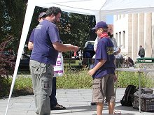 Honzík si přebírá ceny za umístění v MČR juniorů za rok 2004                                                                                                                     