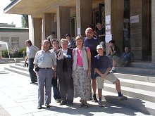 Pepík OK2VQG, jeho XYL Lída OK2XQG a jejich dcera                                                                                                                    