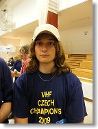 a OK1JDR v kšiltovce bílé