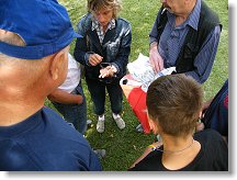 Pepa OK1AWG coby štˇastný novopečený majitel žehličky