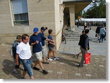 Část radiokroužku OK1KCR se přesunuje pod břízky