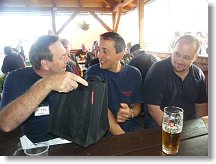 Ivan ukazuje výhry z HQ