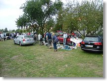 Celkový pohled na blešák u umělecké školy