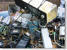 Tak Sunar v těchto krabicích nám před více než půlstoletím dávaly naše mamky