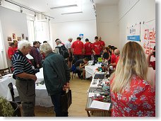 Mládežníci bastlí (jen aby jim ten zápal vydržel)