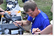 Vybírá a kompletuje opravdu pečlivě