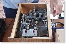 Lampičkový stereo zesilovač