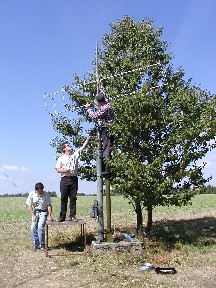 Kvad na stožár (220kB)