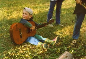 Tomášek a kytara (217kB)