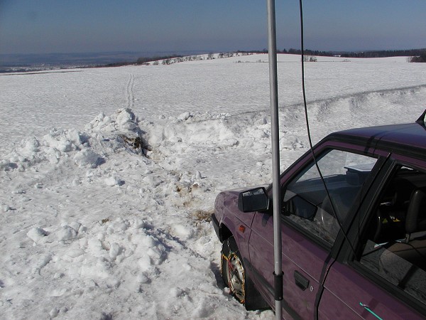 Mokrý sníh se propadá
