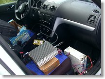 Na předních sedadlech