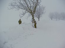 V časných ranních hodinách zahajujeme ranní rozcvičku s lopatou