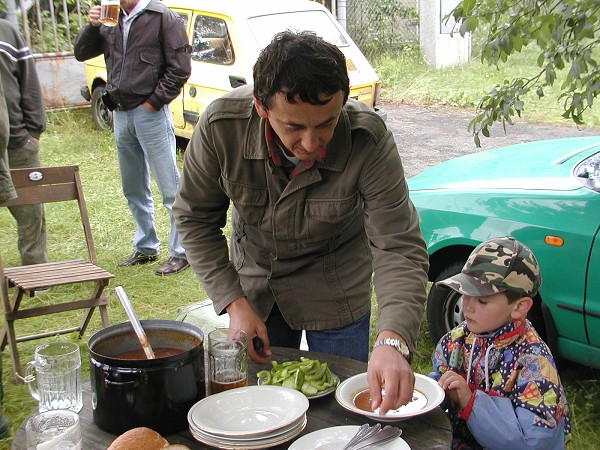 OLYMPUS DIGITAL CAMERA         