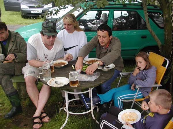 OLYMPUS DIGITAL CAMERA         