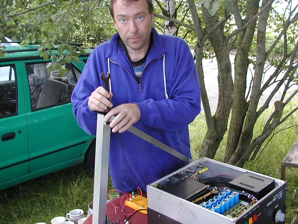 OLYMPUS DIGITAL CAMERA         