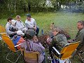 Po dobrém jídle trocha kultůry u ohniště                                                                                                                     