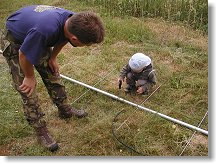 Kubík šroubuje, Lukáš OK1MHW asistuje