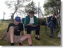 KAHVE, stav blaženosti - před sebou pivečko, vedle sebe milující XYL