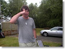 Marten OK1CMA a jeho první cesta k pípě těsně po tom co se probudil