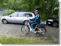 Bohoušek OK1PBB přijel až z Chrasti na svém novém elektrokole