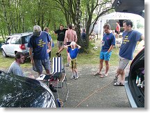 Provizorní odposlechové pracoviště 2m vybudované Martinem OK1CMA