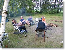 Lukáš krmí (tentokráte né uši spoluhamů, ale Kubíka)