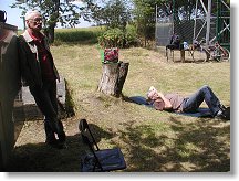 Pomalu se začínáme scházet, někteří jedinci jsou znaveni již krátce po příjezdu