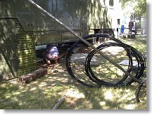 Vykklízení suterénu probíhalo ve velkém stylu