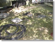 Potom, co byly omylem vyhozeny i části provozního stožáru, bylo nutno poněkud zmírnit úsilí...