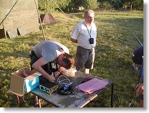 Jarda OK1IOA přihlíží pokusu o změření M2