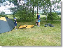 Dočasné sídlo FRD teamu je již zbudováno, MHW team teprve zahajuje výstavbu