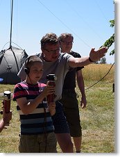 Rady udílí Pavel OK1DNZ, bývalý aktivní závodník