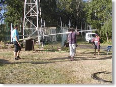 Obě LFA už jsou na stožáru