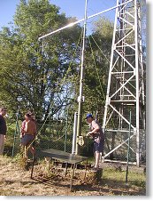 A rozvážně začíná točit klikou