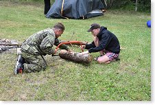 MHW team při přípravě paliva