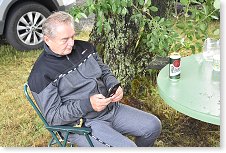 Jirkovi OK1VJN není naše pivečko dost dobré - přivezl si svoje....