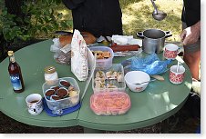 Stolečku prostři se !!