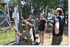 Vztyčuje se fix, účastní se i sám vedooocí, potom co má již s předstihem hotový setup