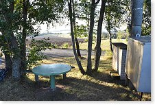 Nový stolek (namísto zcizeného...)