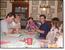 Fotograf byl tentokrát indisponován poněkud více než obvykle a toto je jediná použitelná fotka z celé akce. (holt když se nevědomky přepne program na foťáku......)