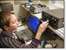 Volání výzvy bez valného efektu ho přestalo bavit a proto většinou vyhledával