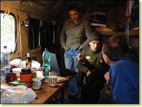 HAM porada v HAMOVNĚ u HAM stolu. LáďaOK1FCR, PetrOK1FRG a IvanOK1PI