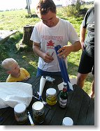 Pozemní příprava raketového nosiče se chýlí k závěru