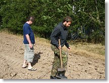Kotvu v poli je potřeba řádně zapustit