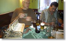 Vláďa OK1SVB s harmonikou a Pepa OK1AWG